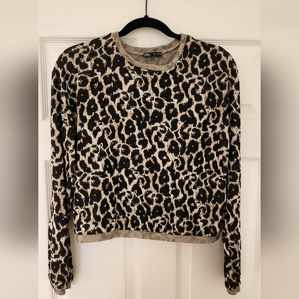 Zara Leopard Sweater S